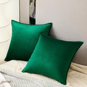 NIB Set-2 Green Velvet Throw Pillow Covers - 18x18”